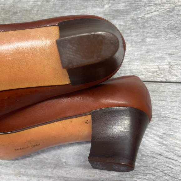 Salvatore Ferragamo Vara Bow Shoes Pumps Black Luxury Designer 9.5 AA. - Picture 9 of 11